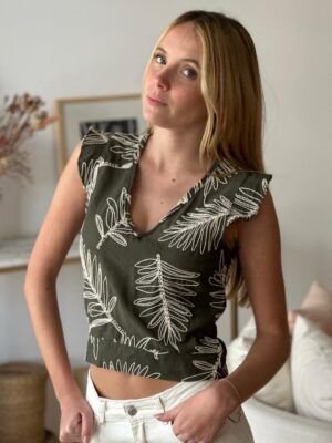 Alternative view of Blusa Benin